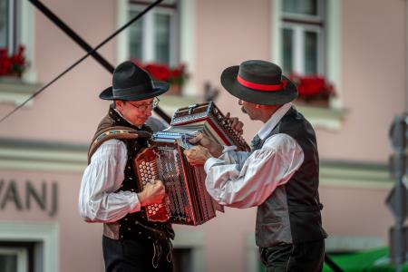 Največji etnološki festival v Sloveniji Dnevi narodnih noš in oblačilne dediščine v Kamniku že enainpetdesetič  (12)